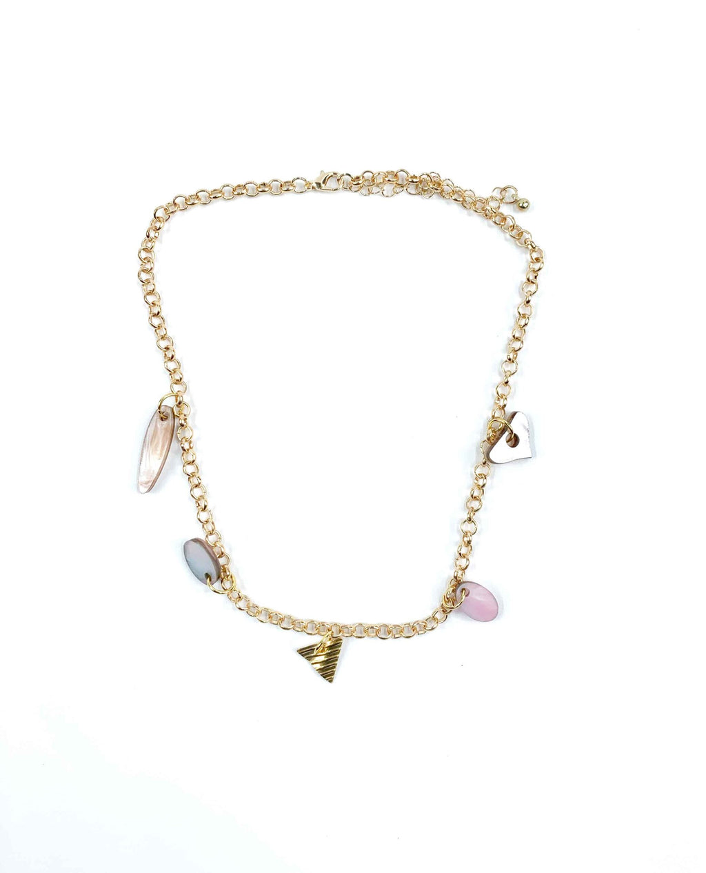 Perla | Collar Dorado con Charms de Nácar