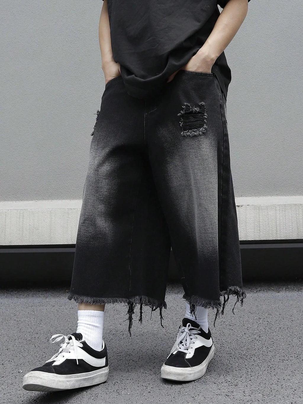 Rodrigo | Vaqueros Rotos Estilo Urbano