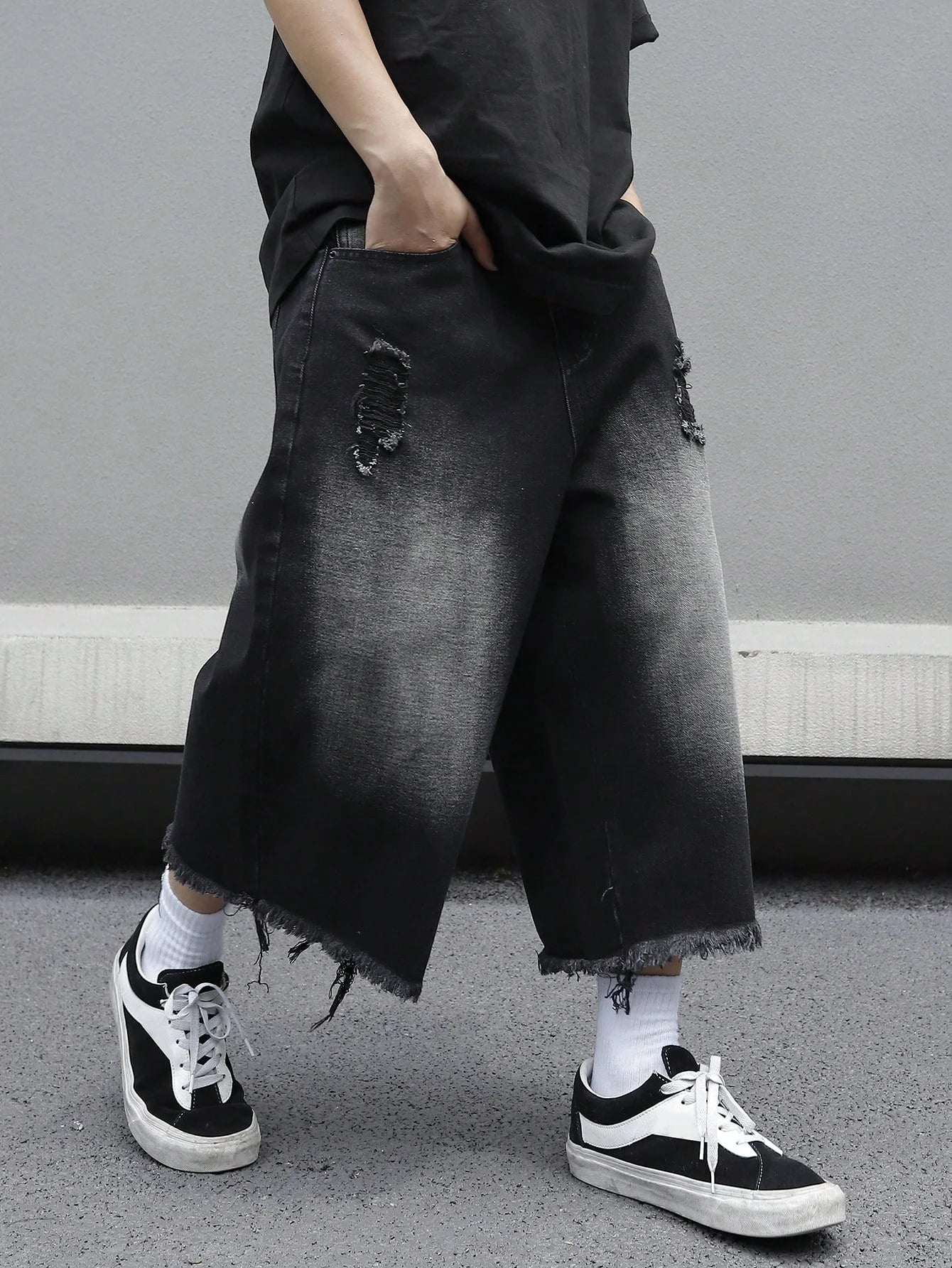 Rodrigo | Vaqueros Rotos Estilo Urbano