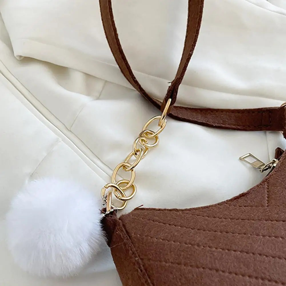 Nube | Mini Bolso Saddle de Fieltro