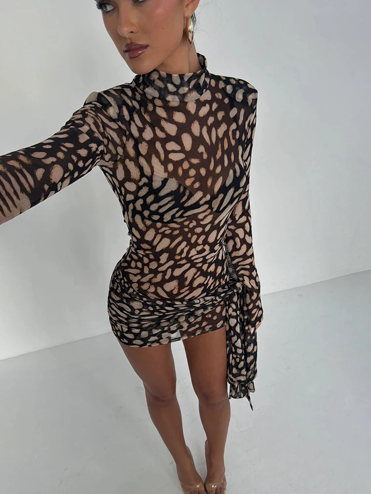 Camila | Vestido Leopardo Cuello Alto