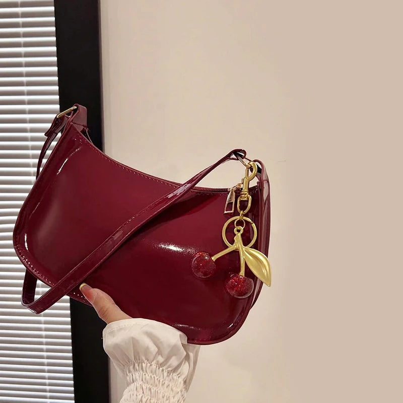Cereza | Bolso Bandolera con Colgante