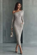 Ariadna, vestido midi gris de punto de un hombro: vista frontal
