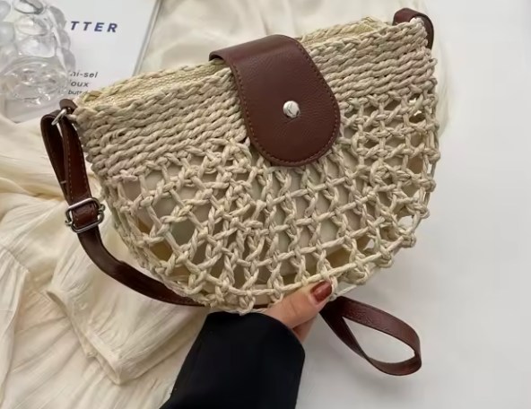 Cala bolso de paja blanco detalle frontal