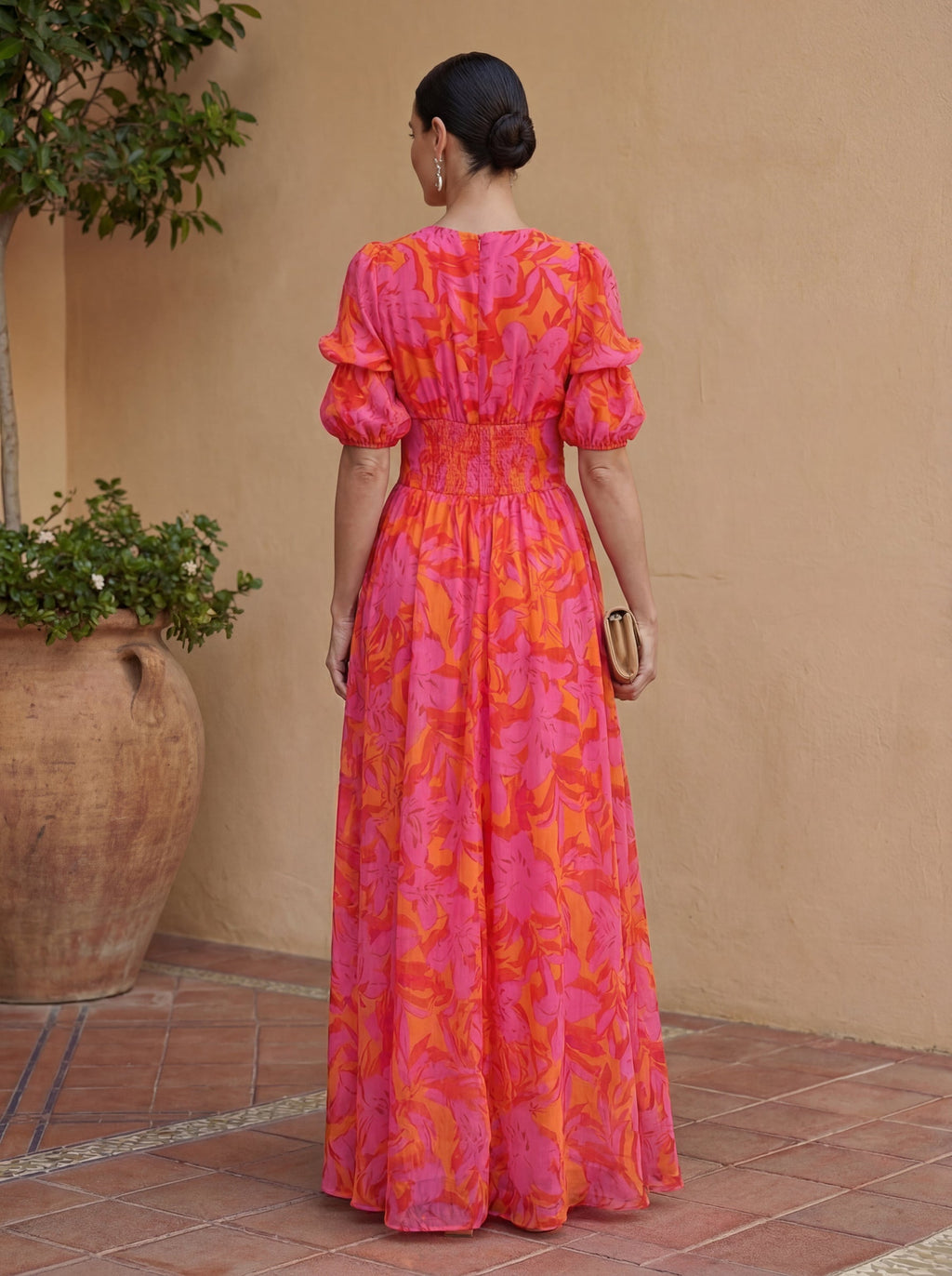 Ilenia vestido fluido rosa y naranja vista trasera