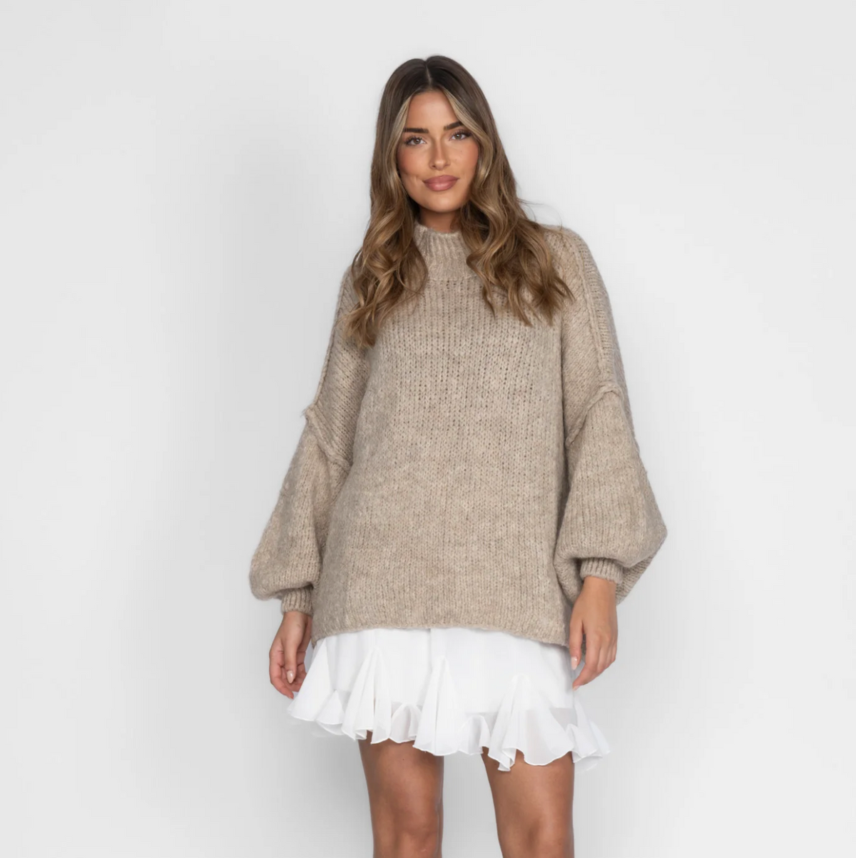 Nora jersey oversize beige - vista frontal
