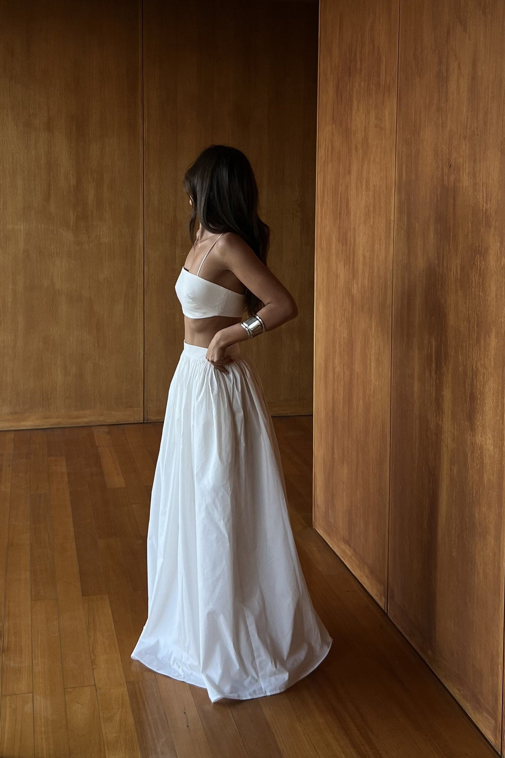 Selene | Conjunto blanco con top y falda maxi - imagen 2