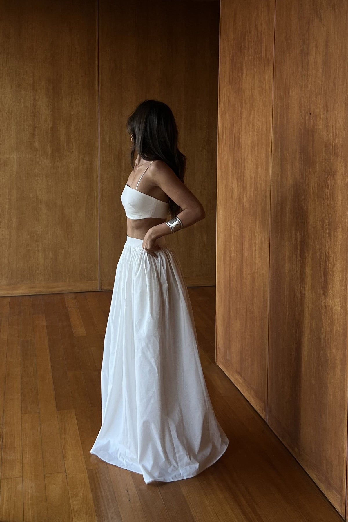 Selene | Conjunto blanco con top y falda maxi - imagen 2